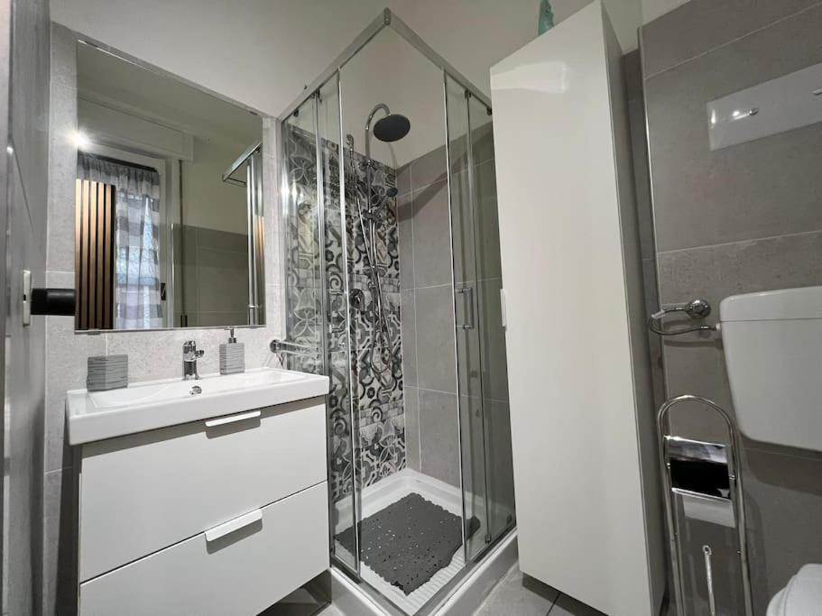 Tiny & Cosy Studio Flat In קומו מראה חיצוני תמונה