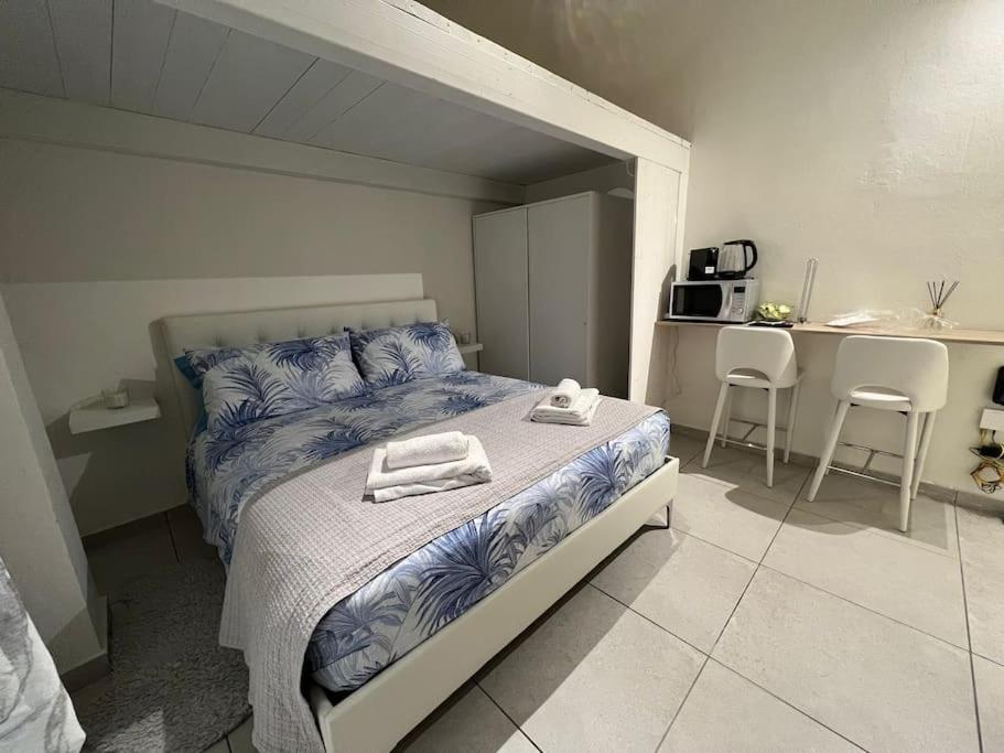 Tiny & Cosy Studio Flat In קומו מראה חיצוני תמונה
